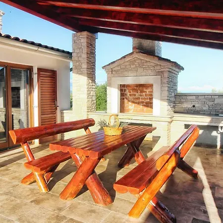 Holiday Stancija Marusi * Peruški