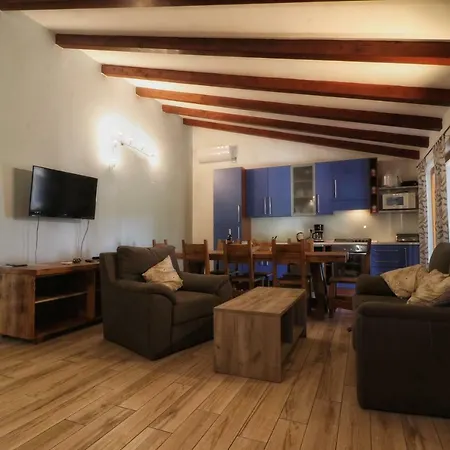Holiday Stancija Marusi * Peruški